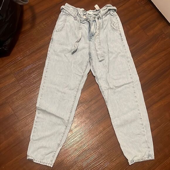 Zara Size 2 - Jeans - Excellent Condition Matching Jean Belt - Pants - Picture 1 of 4
